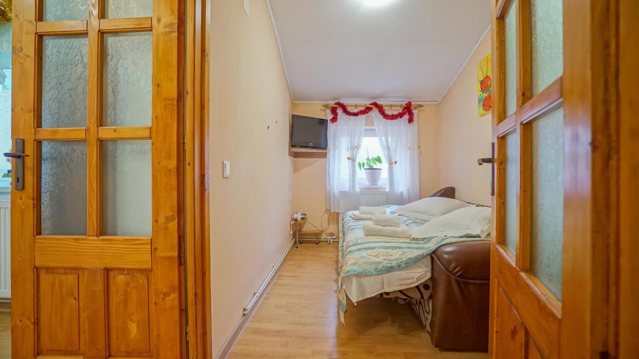 Simon Apartment